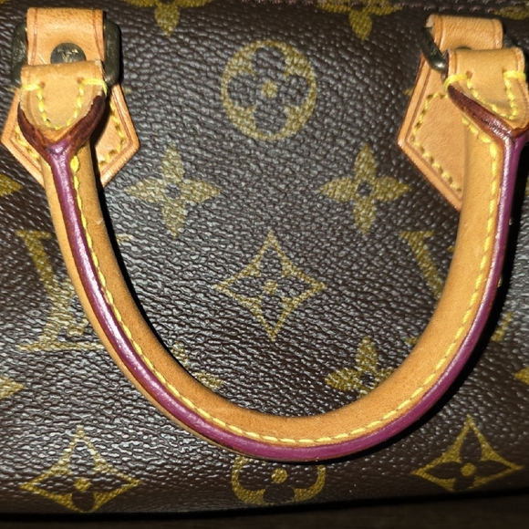 Nano Speedy Louis Vuitton Monogram Mini Bag - Picture 14 of 15